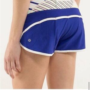 Lululemon 2013 Seawheeze speed up short in Pigment Blue- mermaid edition Size 6